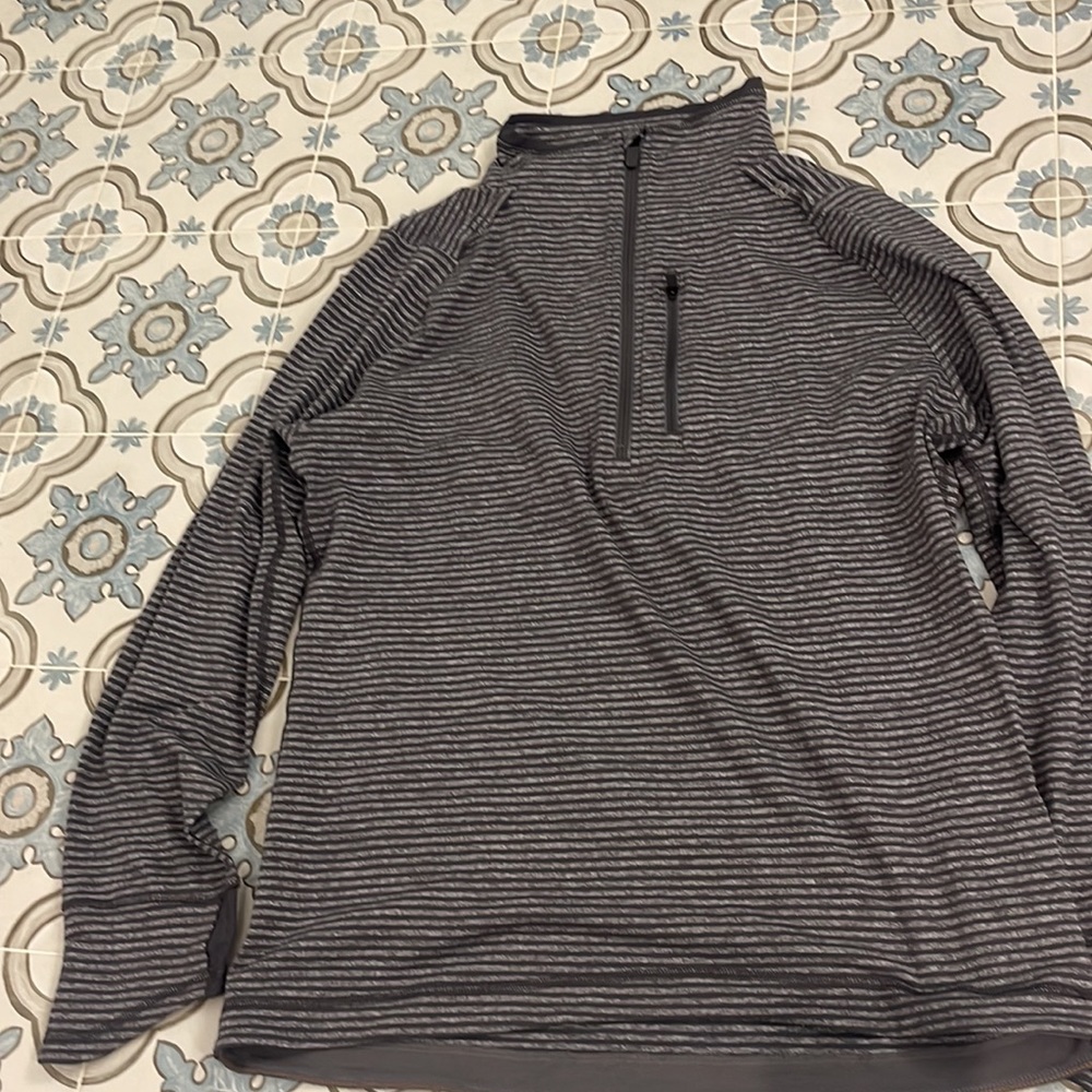 Mens grey lululemon pullover - L